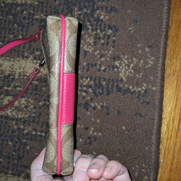 Coach Signature Wristlet Tan Canvas Pink Fuchsia Wallet - Picture 4 of 8